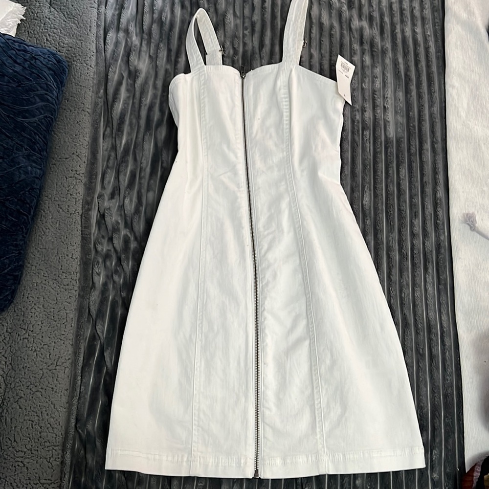 Front zip dress